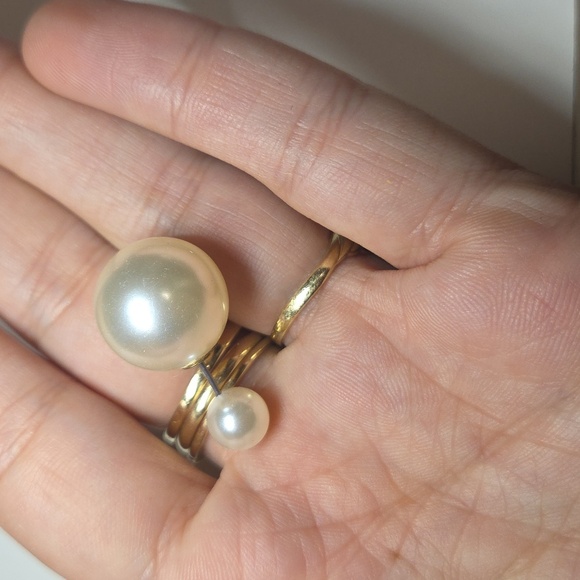 New Pearl Earrings - Picture 5 of 6